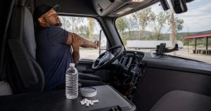 Caffeine Pouches for Long-Haul Truck Drivers: Timing, Rest and Safety